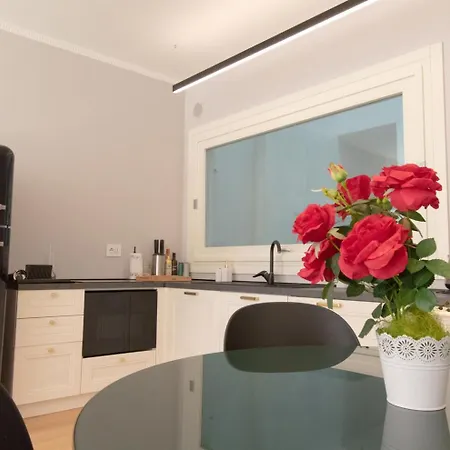 Luxury Basilica Apartment *