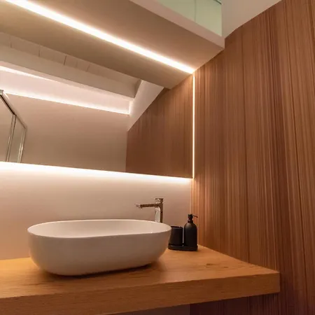 Luxury Basilica Apartment