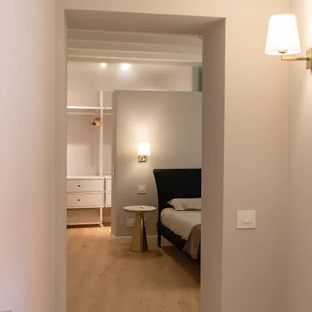 Luxury Basilica Apartment *